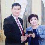 Директор Э.Н. Джантаев наградил лучших муниципальных служащих